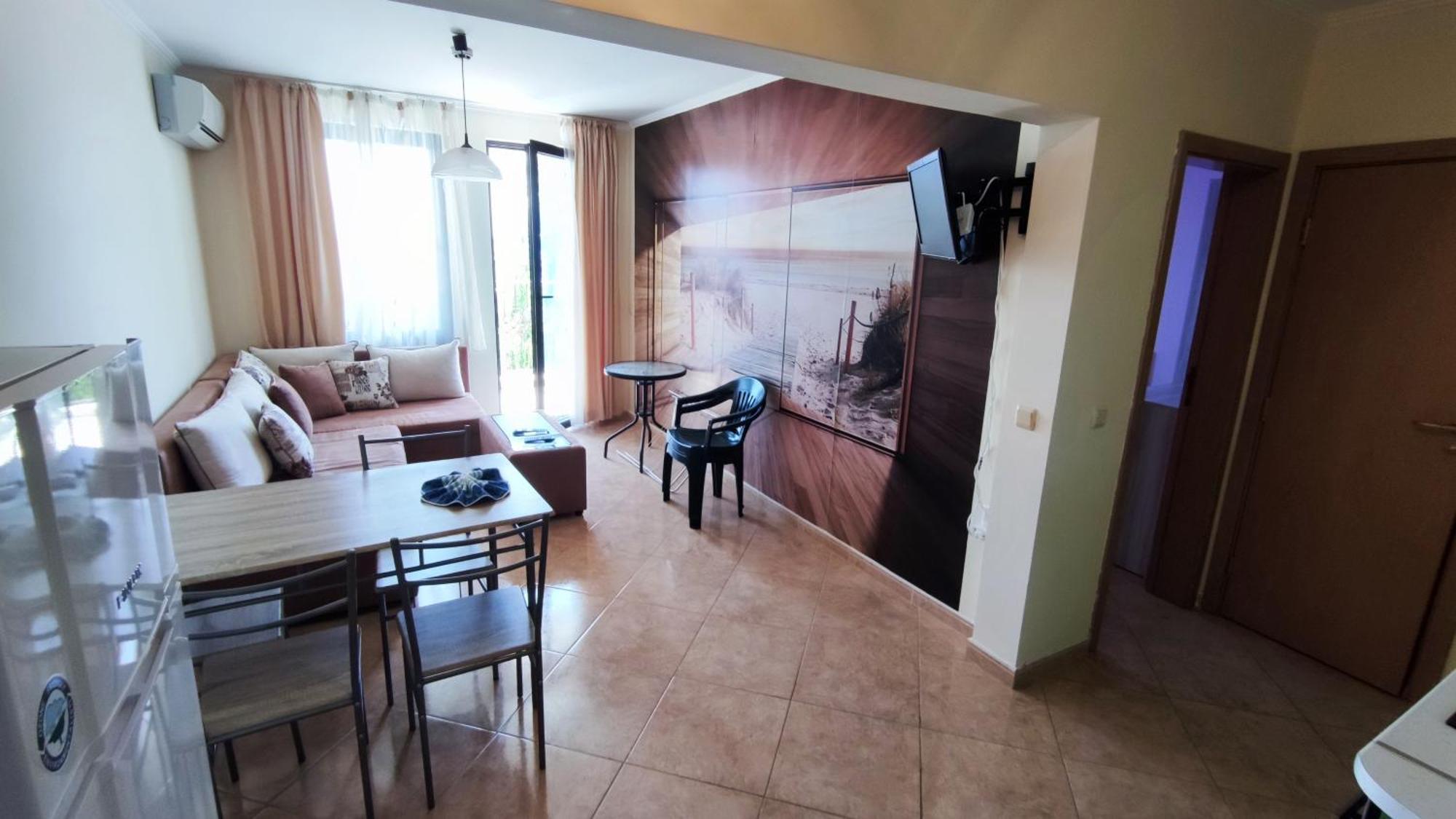 Marina Delfin Apartments - Top Location & Pet Friendly Sveti Vlas Esterno foto