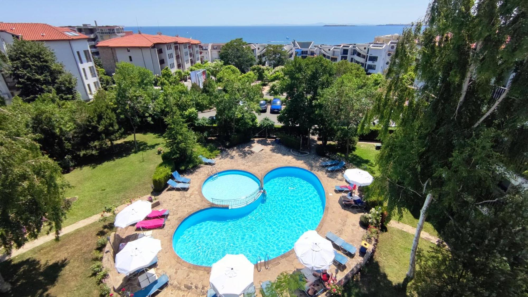 Marina Delfin Apartments - Top Location & Pet Friendly Sveti Vlas Esterno foto