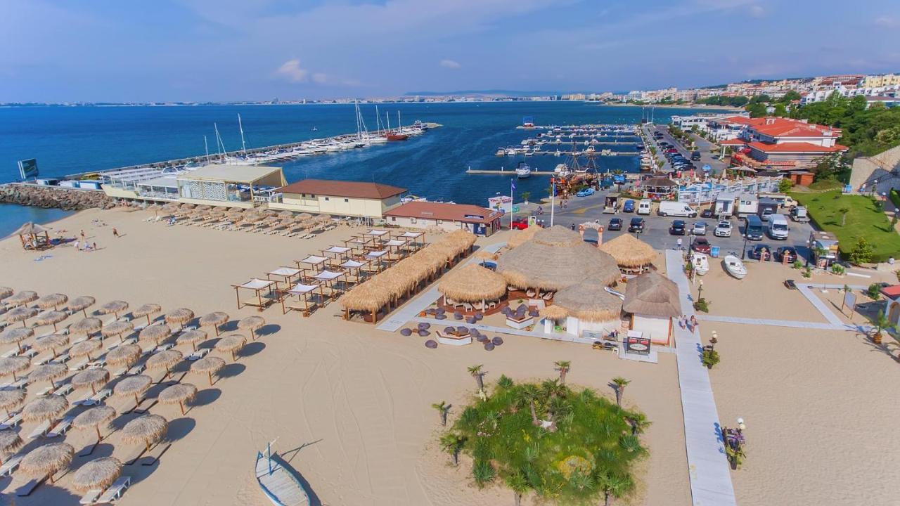 Marina Delfin Apartments - Top Location & Pet Friendly Sveti Vlas Esterno foto